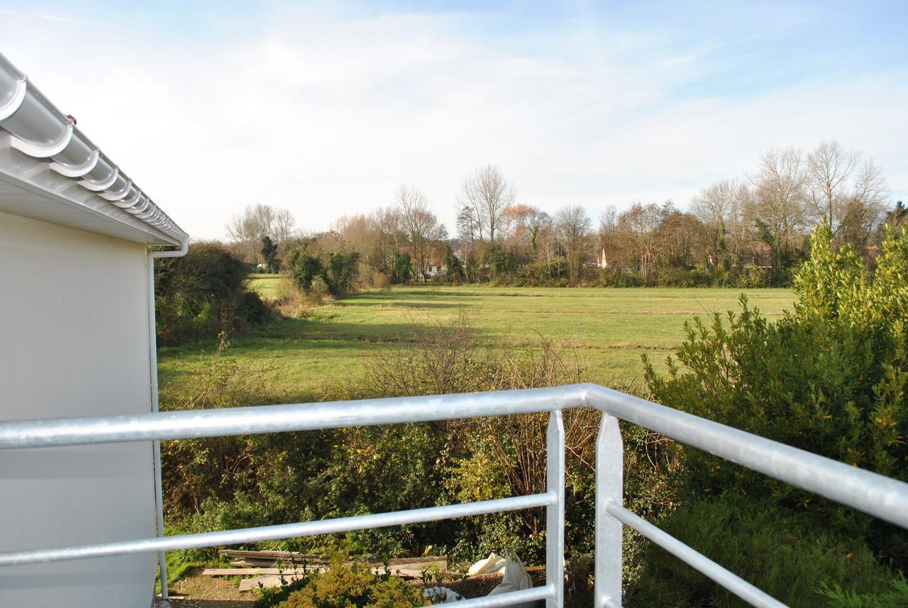 Apartment Oyats Baie